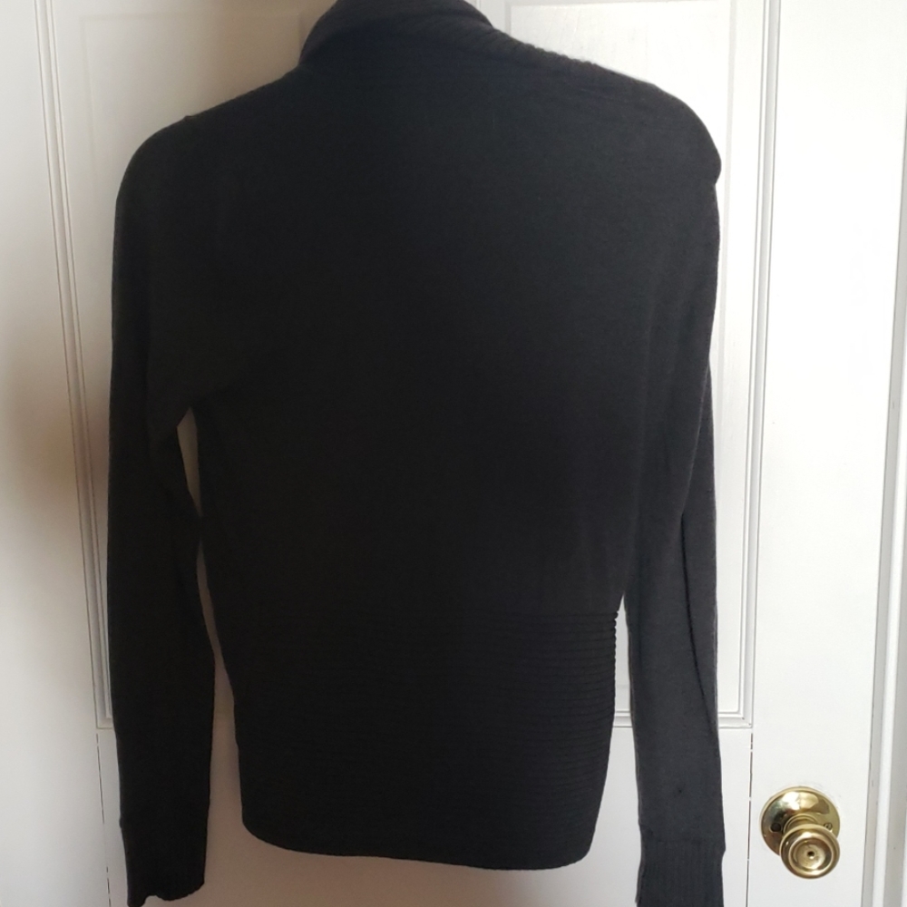 Gray Cardigan - Picture 3 of 3